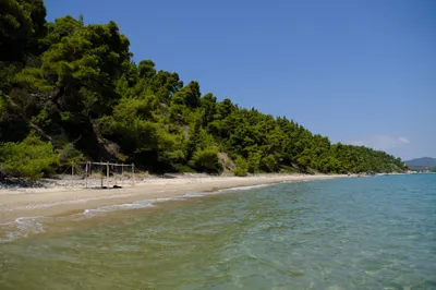 ...sogar mit Strandhütte und Hängematte